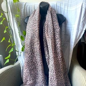 Saint Laurent Paris YSL, Cashmere & Silk Pink Leopard Scarf